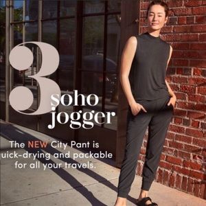 Athleta gray joggers with pockets